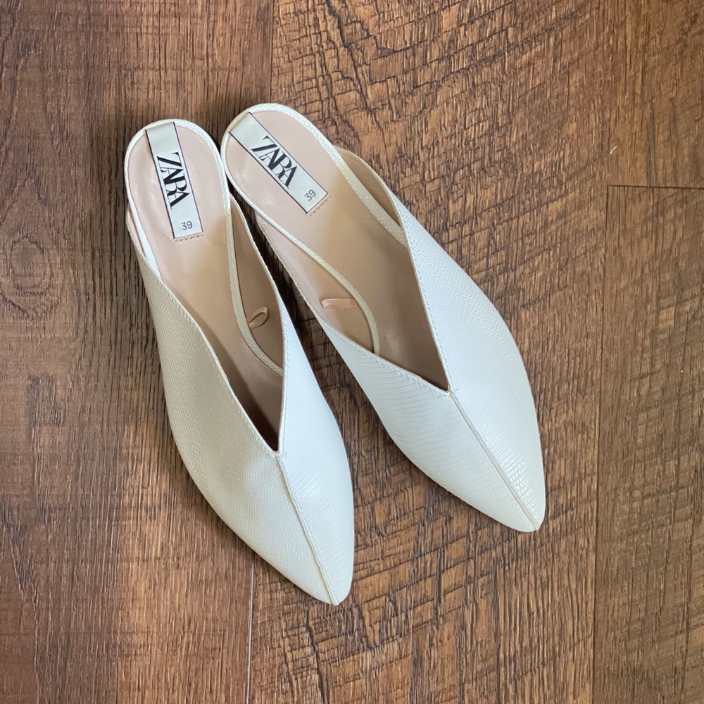 Zara white slip on flat shoes size 39 (8). Gently used.
